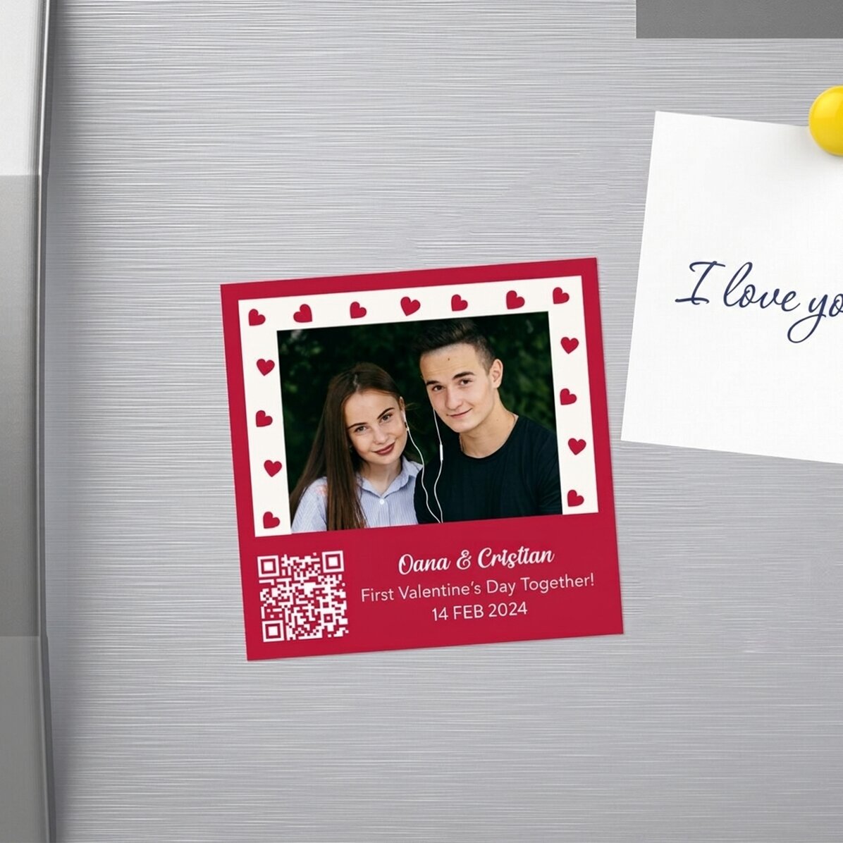 Gepersonaliseerde magneet van 10x10 met foto, tekst en QR-code