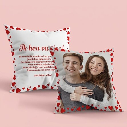 Gepersonaliseerd kussen met een foto en een boodschap aan beide kanten - Love