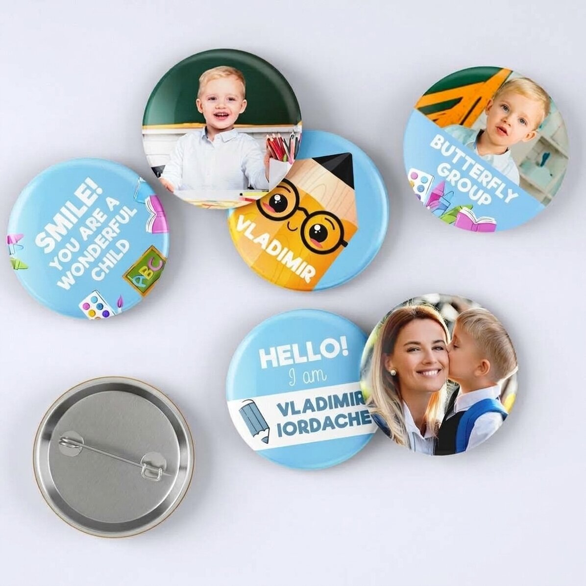Lot de 6 badges personnalisés avec photos et message - Rentrée scolaire