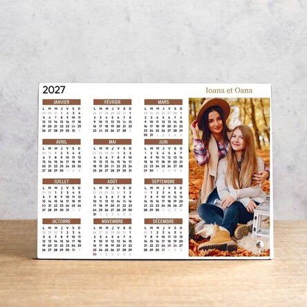 Cadre photo de bureau personnalisé avec une photo, un texte et un calendrier