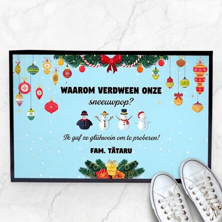 Op maat gemaakte deurmat met tekst en kerstmotief – Sneeuwpop