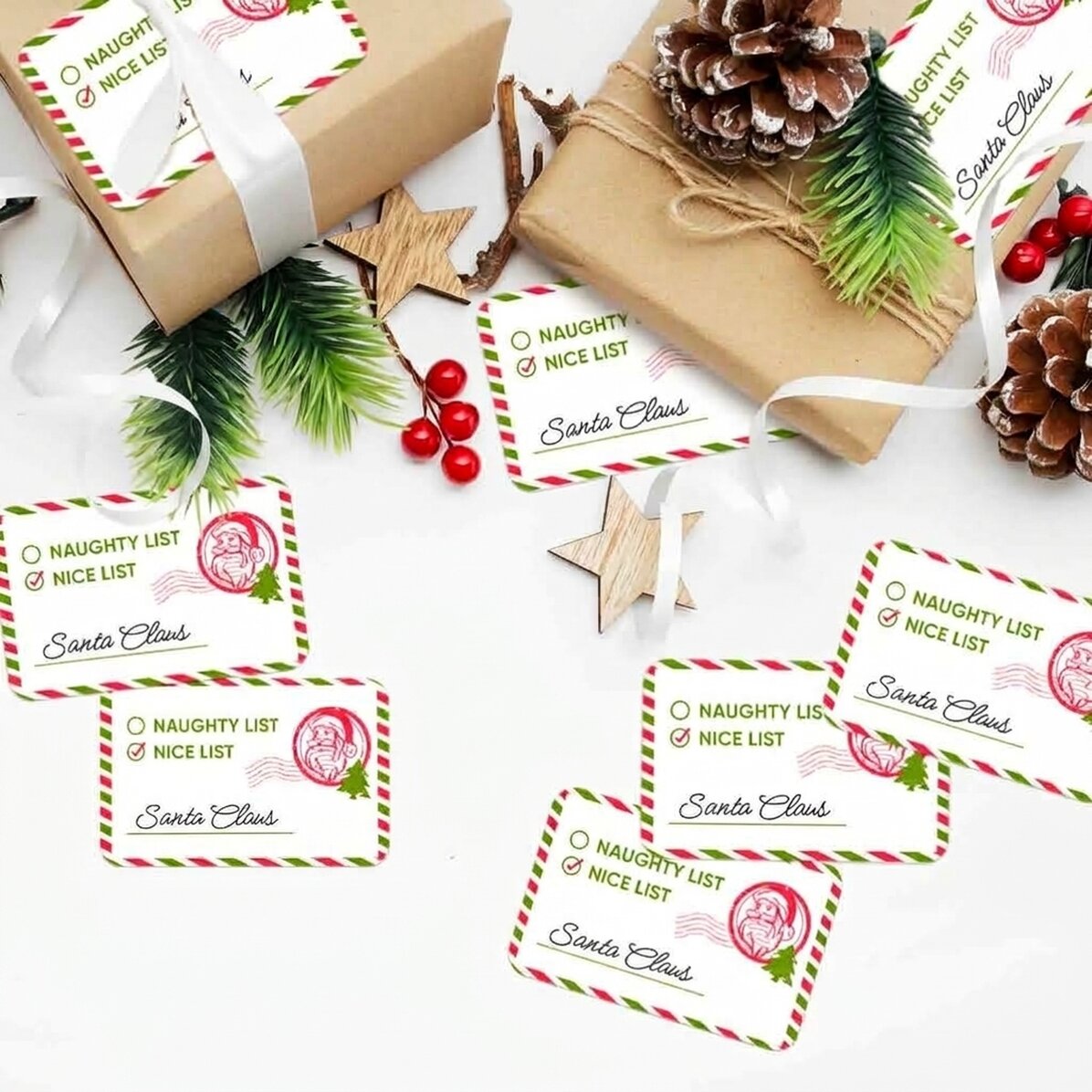 Set van 8 gepersonaliseerde stickers (zelfklevende etiketten) - Naughty List