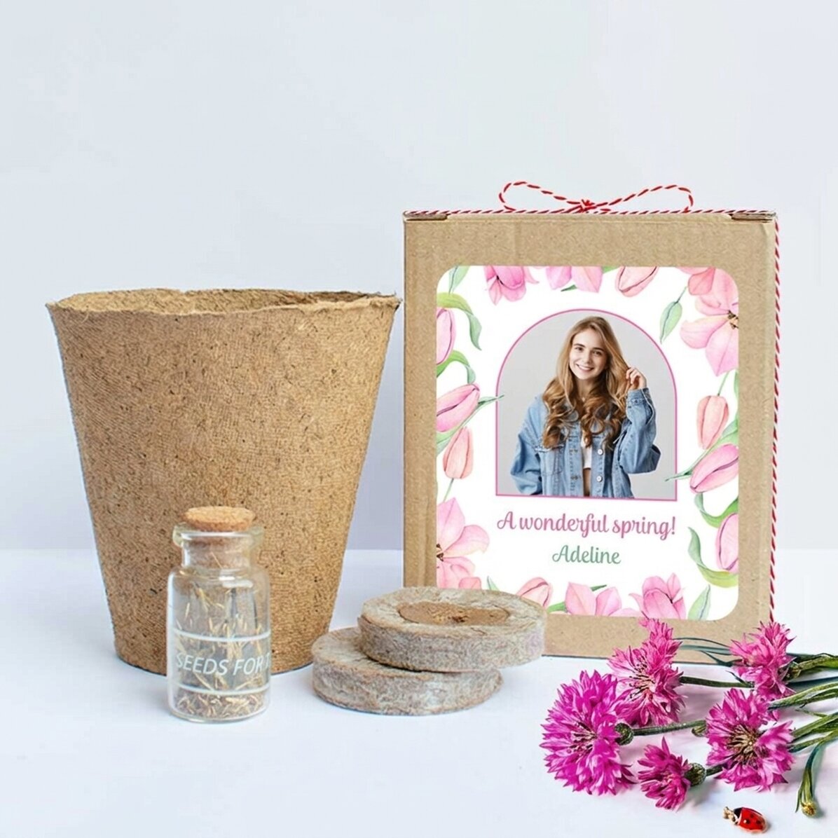 Set om lentebloemen te planten in een gepersonaliseerd bakje met een foto en een boodschap