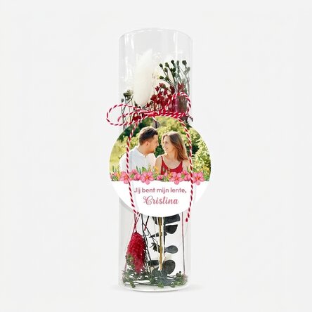 Martisor-sieraad van glas met geconserveerde bloemen, gepersonaliseerd met een boodschap en een foto