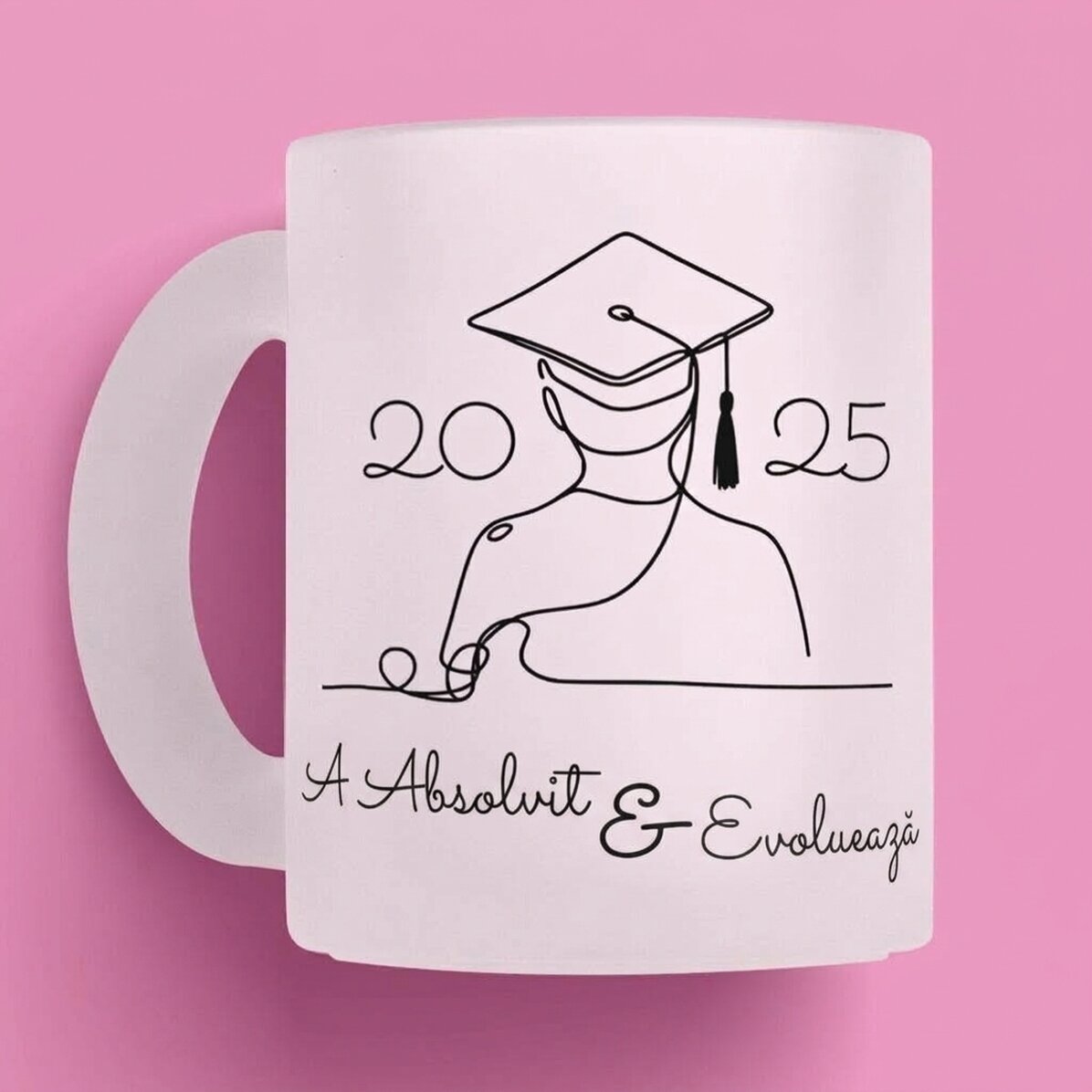 Gepersonaliseerde mok met naam en tekst - Line art Graduation