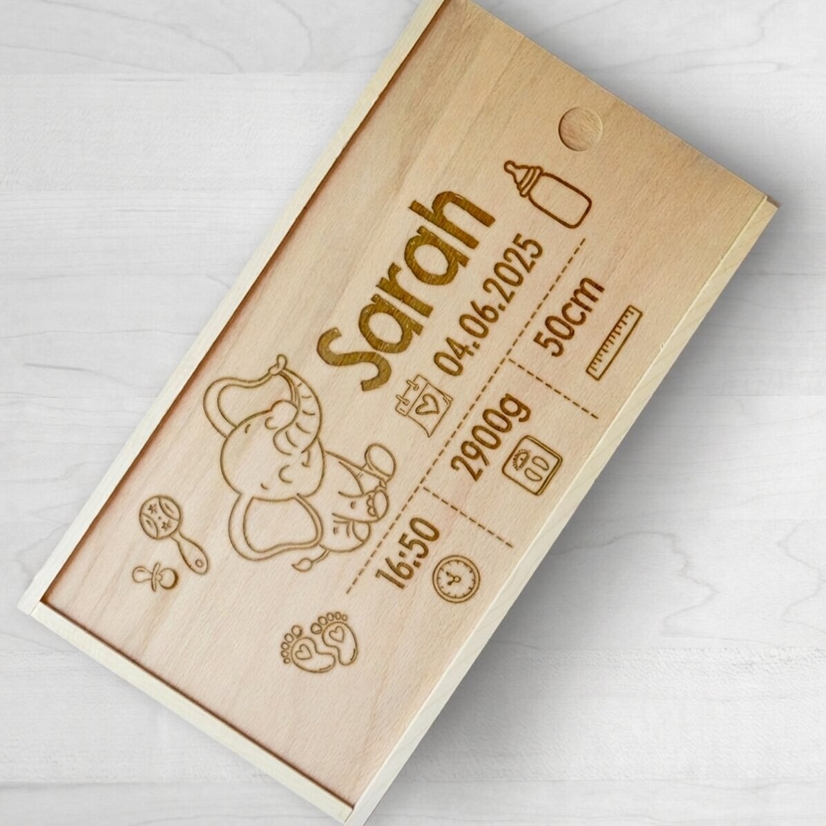 Gepersonaliseerde houten geschenkdoos met tekst - Pasgeborenen