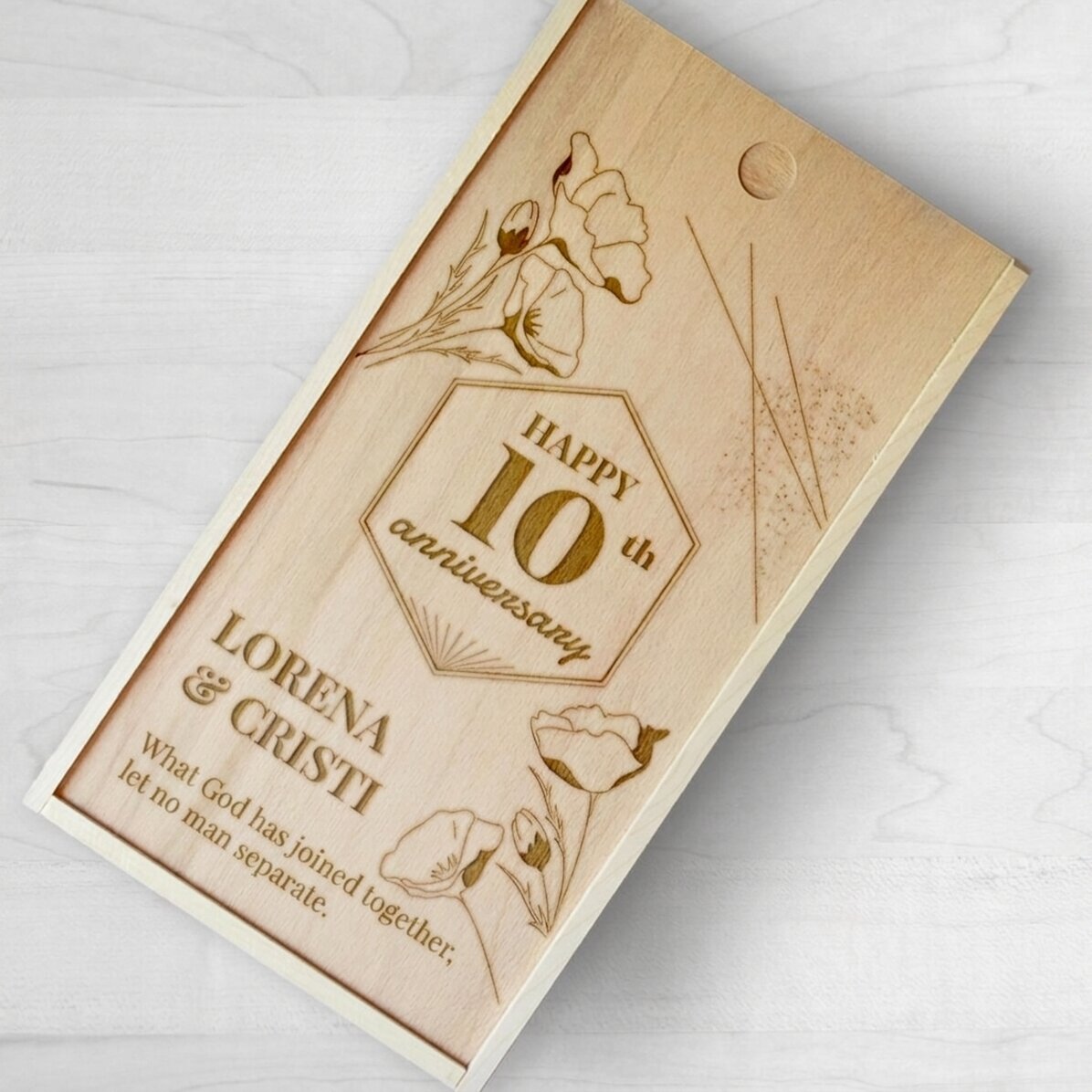 Gepersonaliseerde houten geschenkdoos met boodschap - Happy anniversary