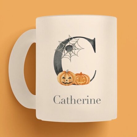 Tasse personnalisée avec une initiale et un prénom - Halloween