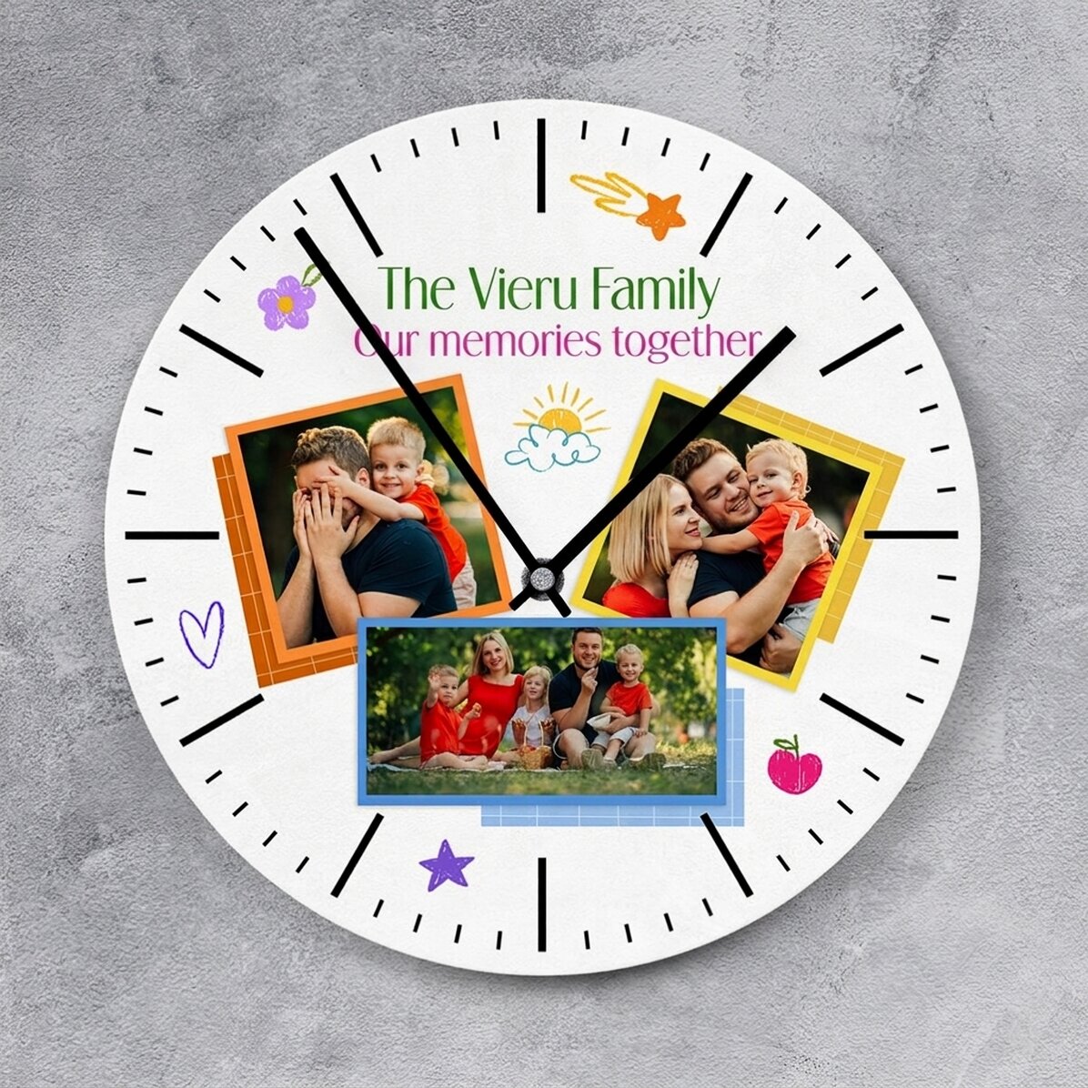 Montre personnalisée avec 3 photos et un texte - Couleurs