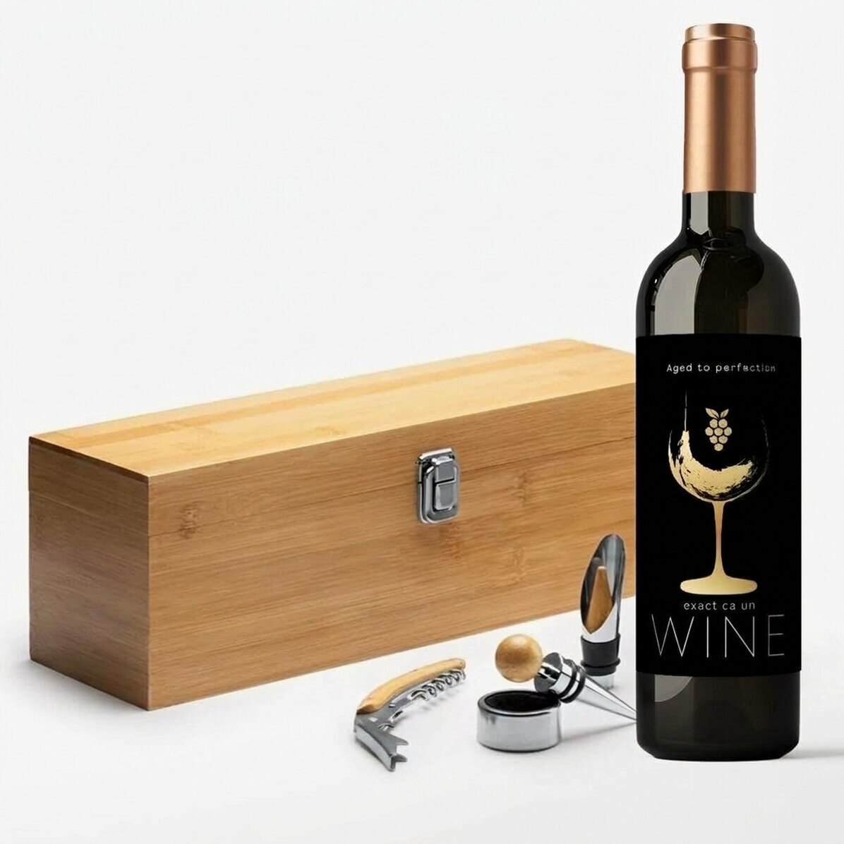 Cadeauset met wijnfles en bamboedoos met accessoires