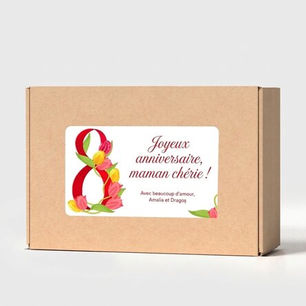 Boîte en papier kraft personnalisée avec un autocollant portant un message pour le 8 mars