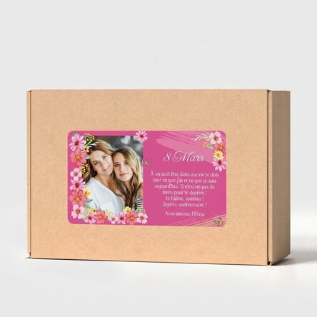 Boîte en papier kraft personnalisée avec un autocollant comportant une photo et un message - Floral