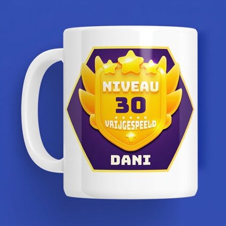 Gepersonaliseerde mok met tekst voor een verjaardag - Level Unlocked