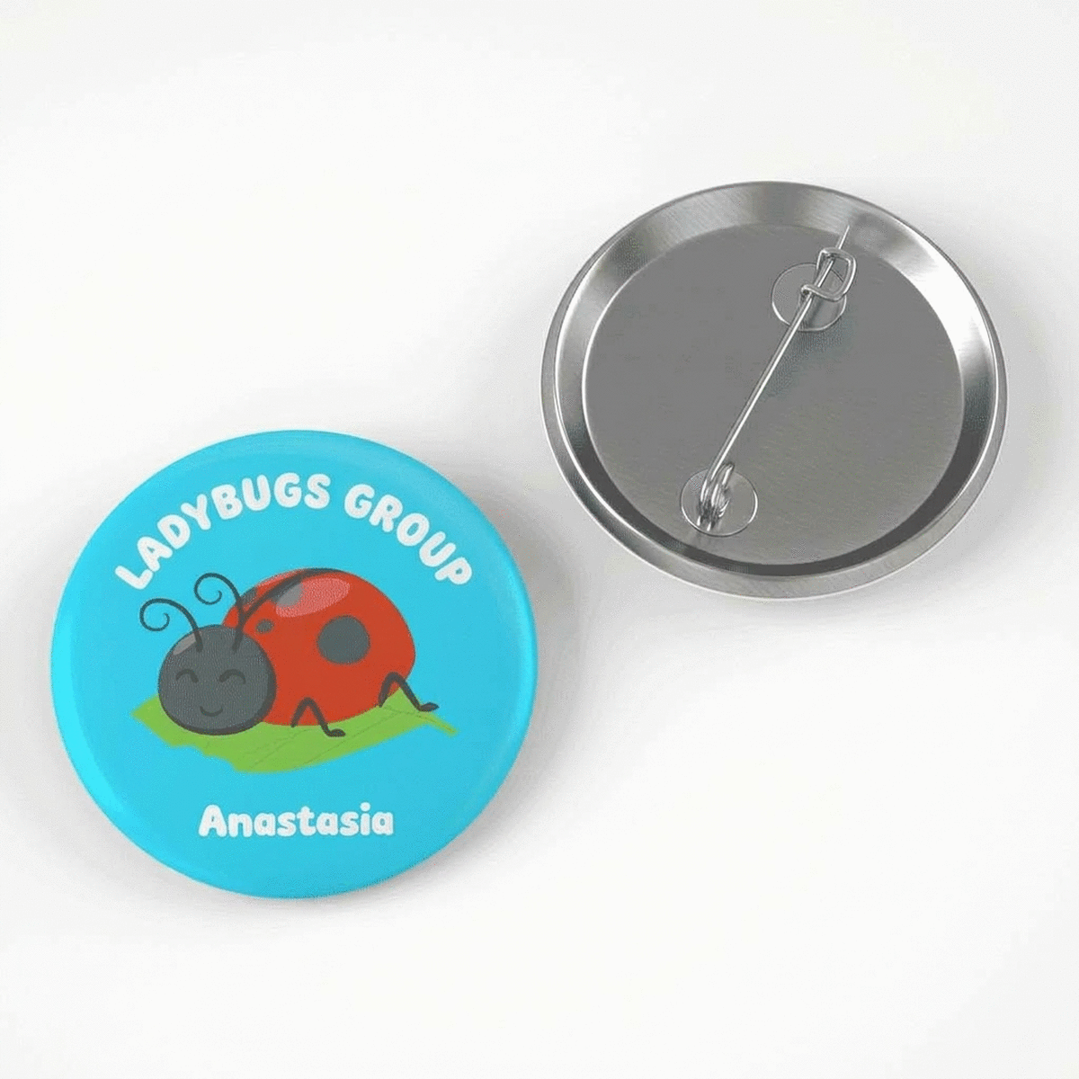 Badge personnalisé avec prénom pour la maternelle