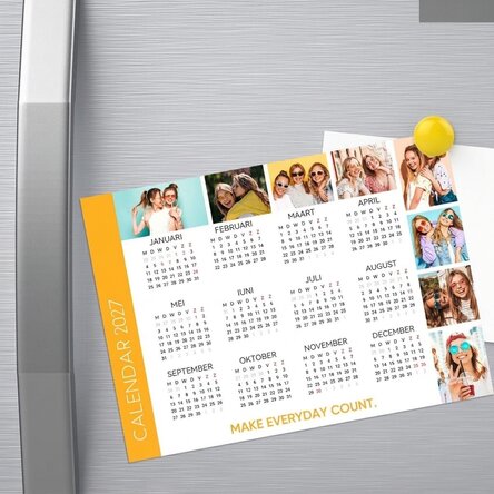 Gepersonaliseerde magnetische kalender met 8 foto’s en een boodschap