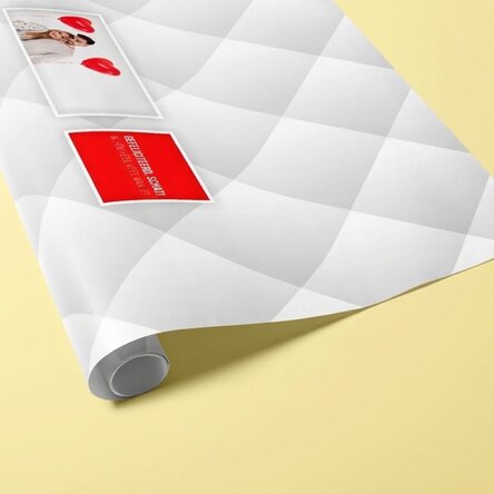 Gepersonaliseerd cadeaupapier met een foto en tekst