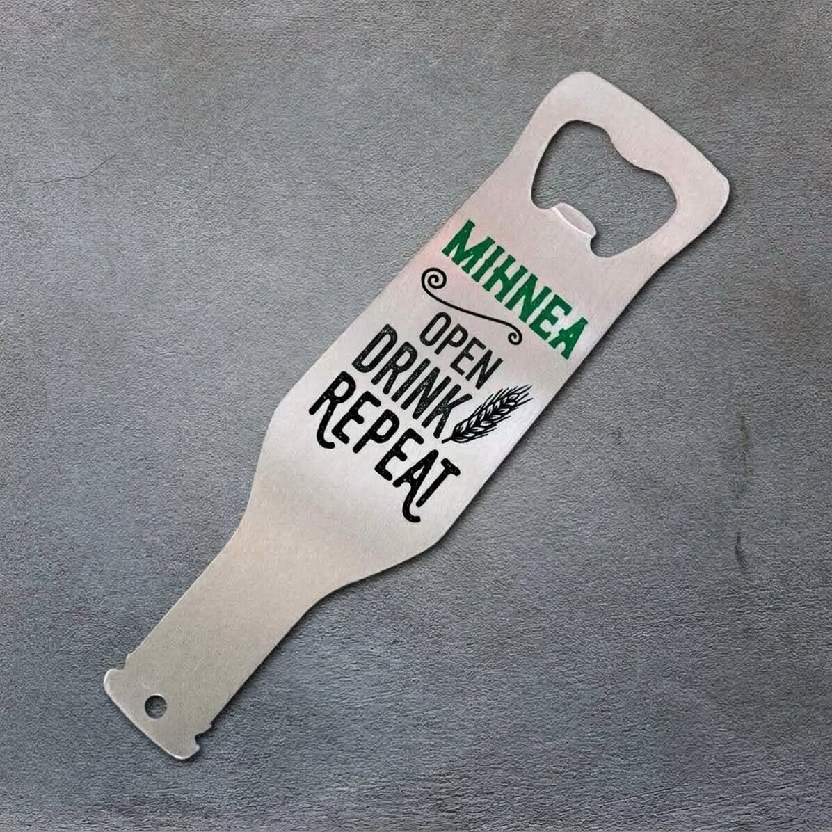 Gepersonaliseerde bieropener - Drink Open Repeat