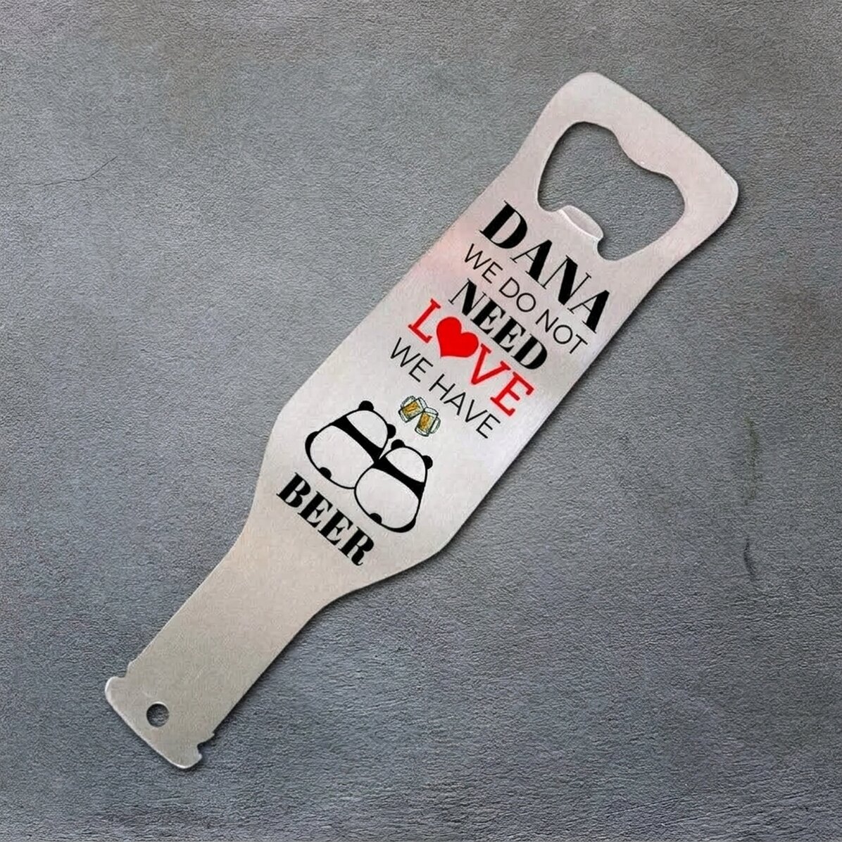 Gepersonaliseerde bieropener - Beer is better than love