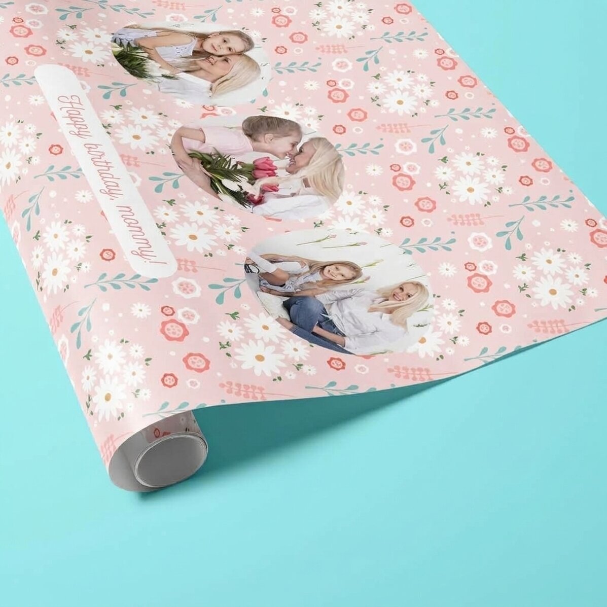 Gepersonaliseerd cadeaupapier met 3 foto’s en tekst - Lentebloemen