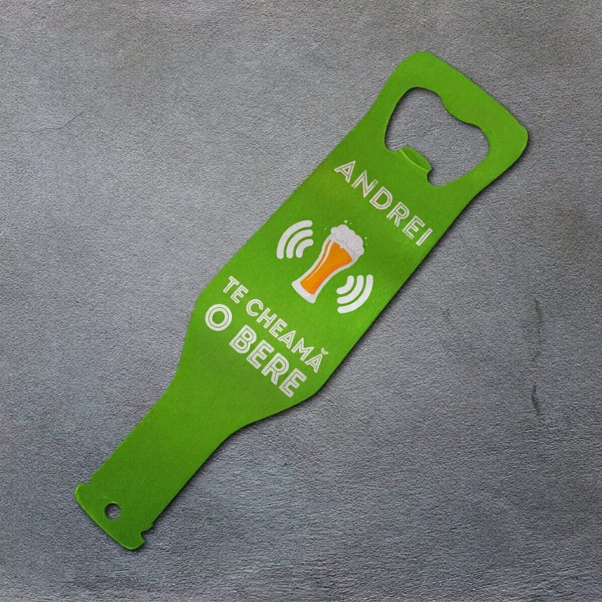 Gepersonaliseerde bieropener - Beer is calling you