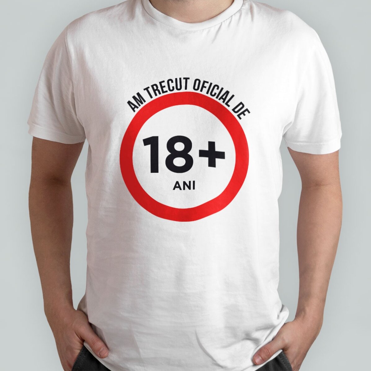 Katoenen T-shirt met gepersonaliseerde tekst - 18 jaar