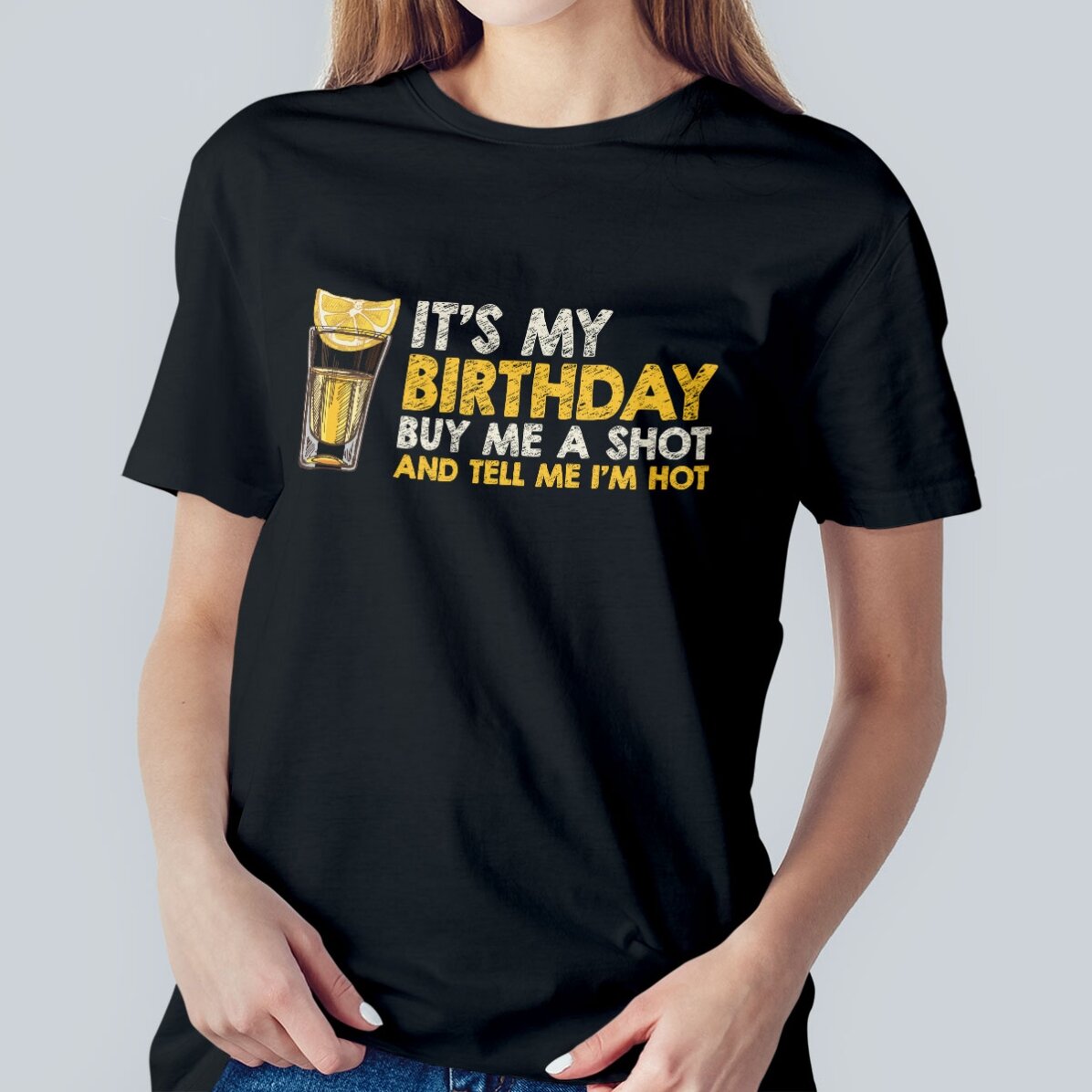 Katoenen T-shirt met gepersonaliseerde tekst - Buy me a shot