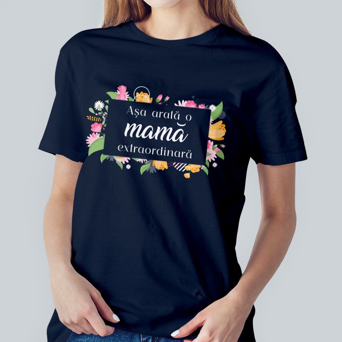 Katoenen T-shirt met gepersonaliseerde tekst - Buitengewone vrouw