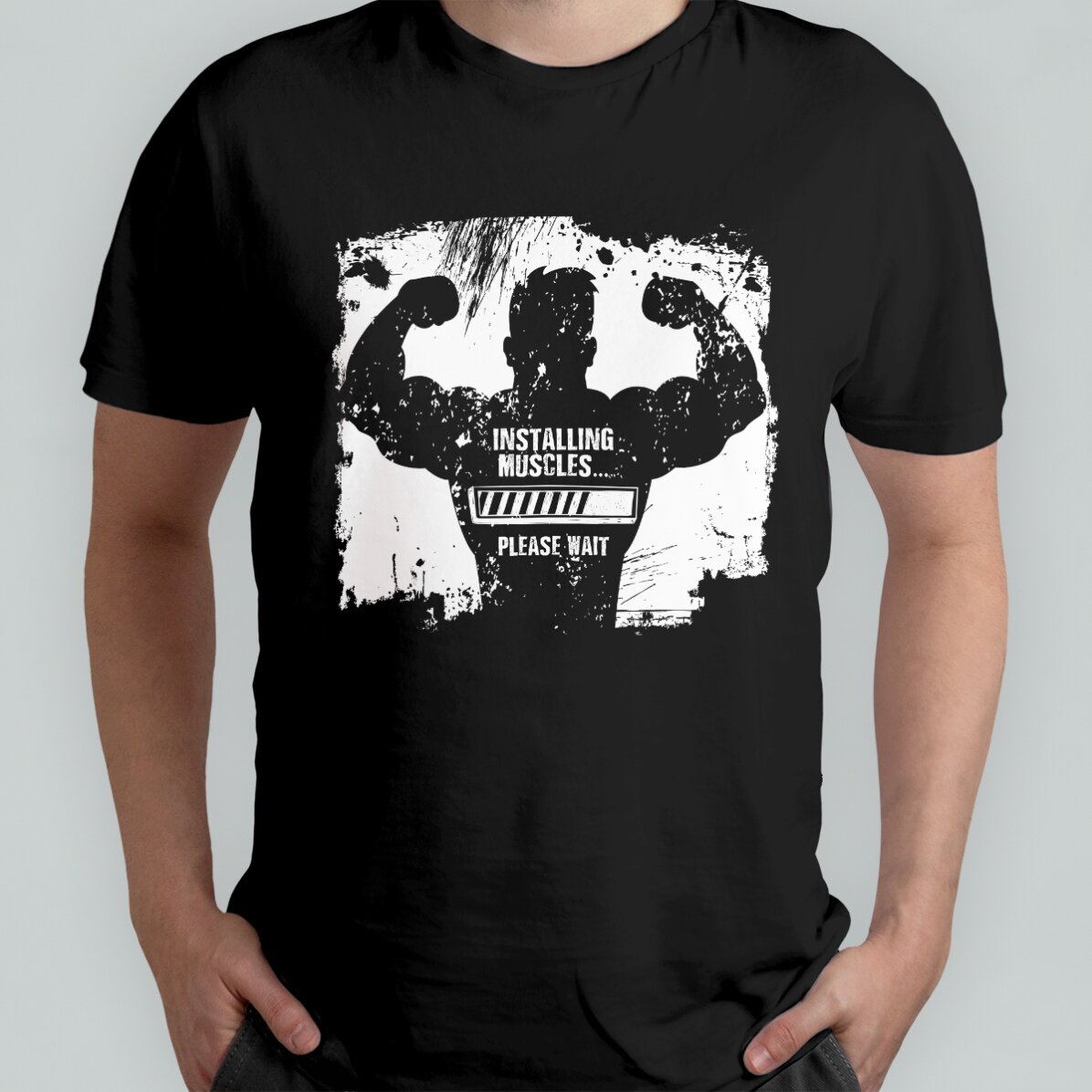 T-shirt personnalisé avec inscription - « Installing muscles »