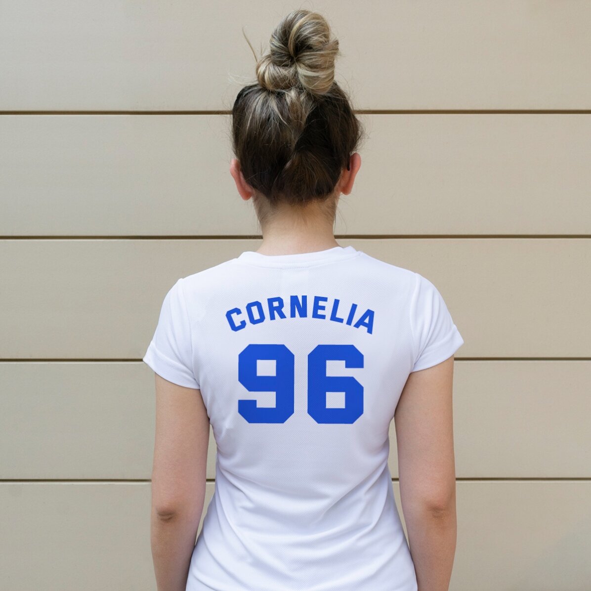 Sportshirt met naam en nummer op de rug - Voetbalfan